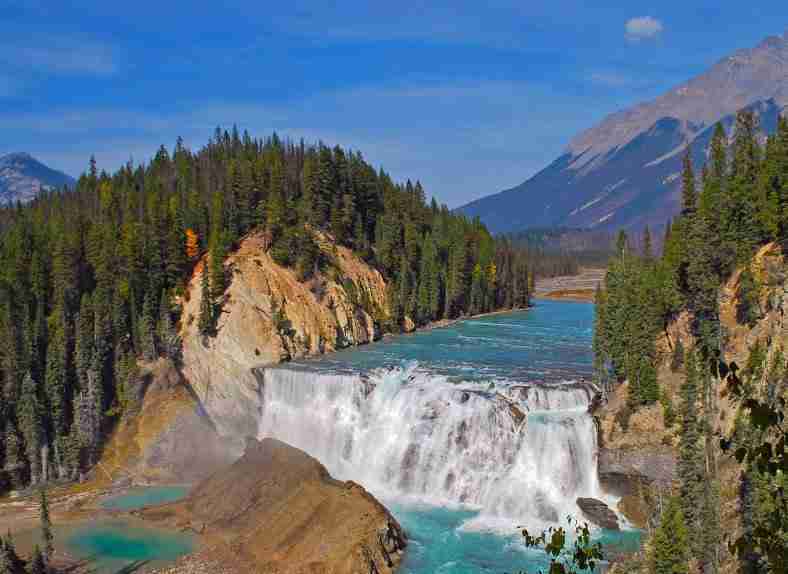 内蒙古交通职业技术学院校花苏慕言 内蒙古交通职业技术学院校花苏慕言